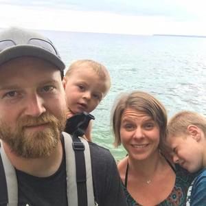 Meet your Posher, Logan